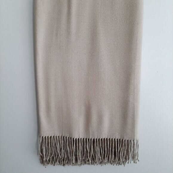 INDIGO / Soft Fleece Blanket Tassel Fringe Cream Light Beige Neutral - Picture 4 of 9